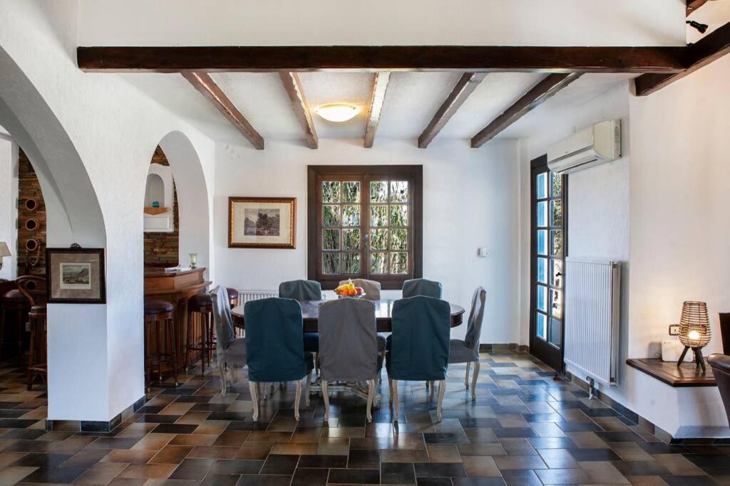 Villa Velissarios: Wonderful Villa Next To Beach Aegina Ngoại thất bức ảnh
